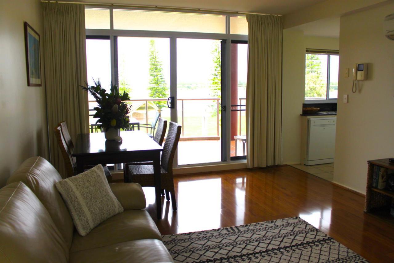 فورستر Sunrise Luxury Apartments المظهر الخارجي الصورة