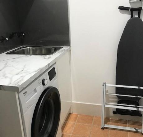 فورستر Sunrise Luxury Apartments المظهر الخارجي الصورة